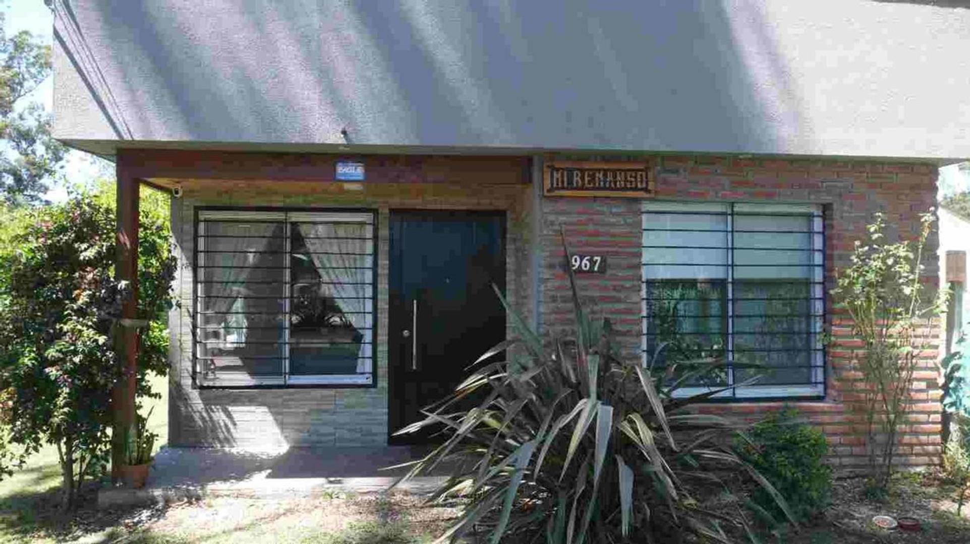 VENTA CASA 3 AMBIENTES PARQUE BRISTOL