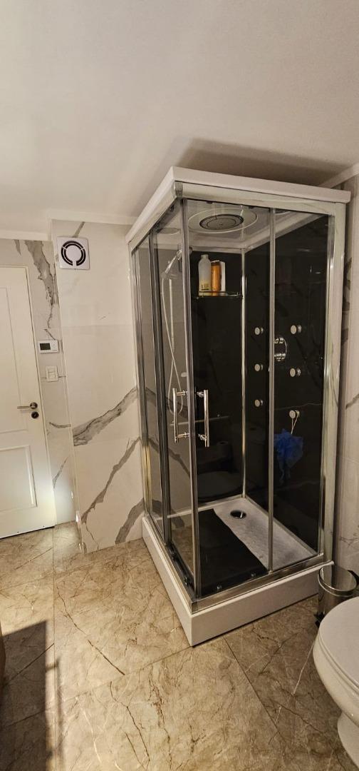 Margarita 1500 , Piso 13