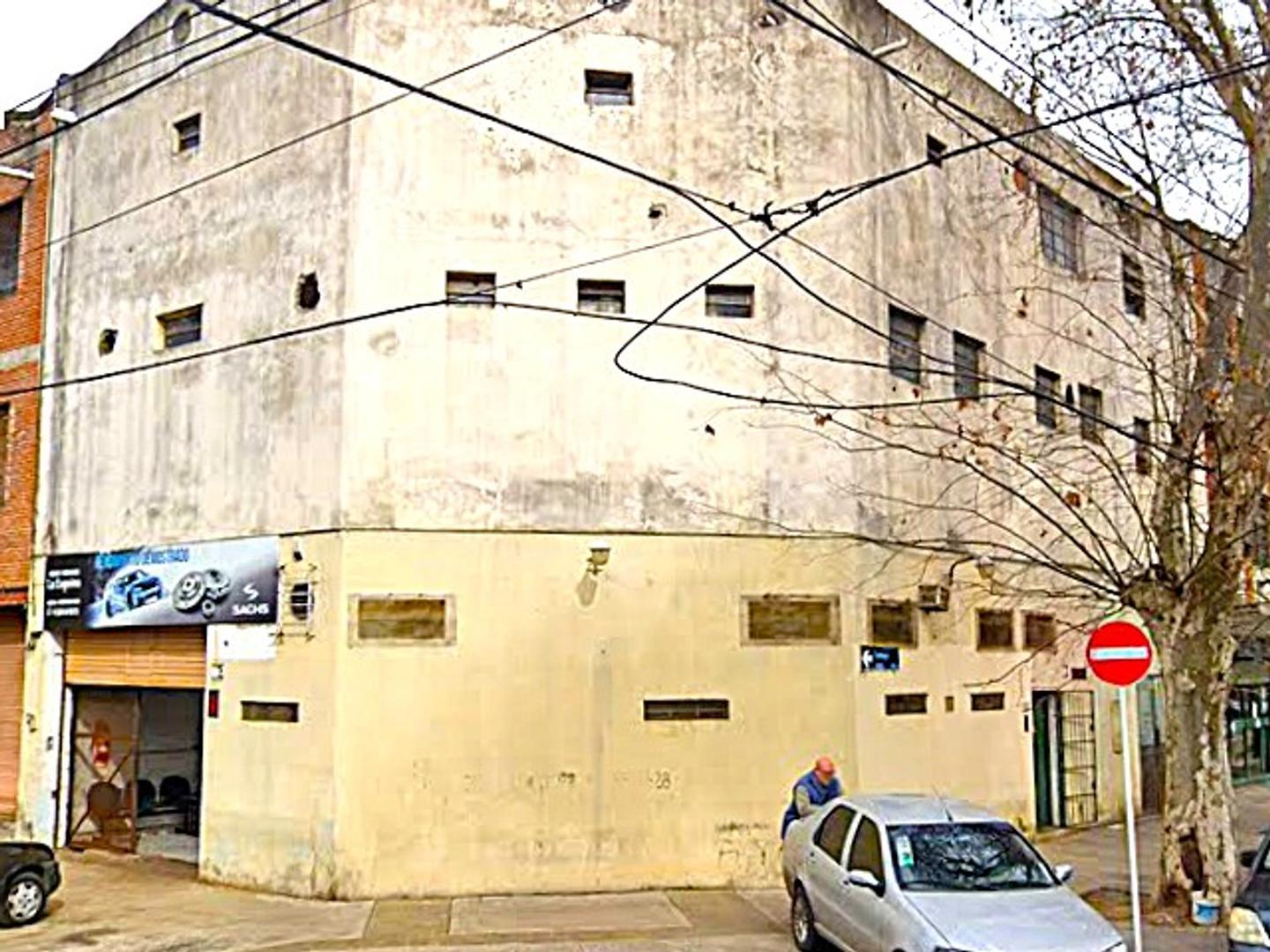 DEPOSITO 315 MTS. PARA 12 CONTENEDORES GRANDES