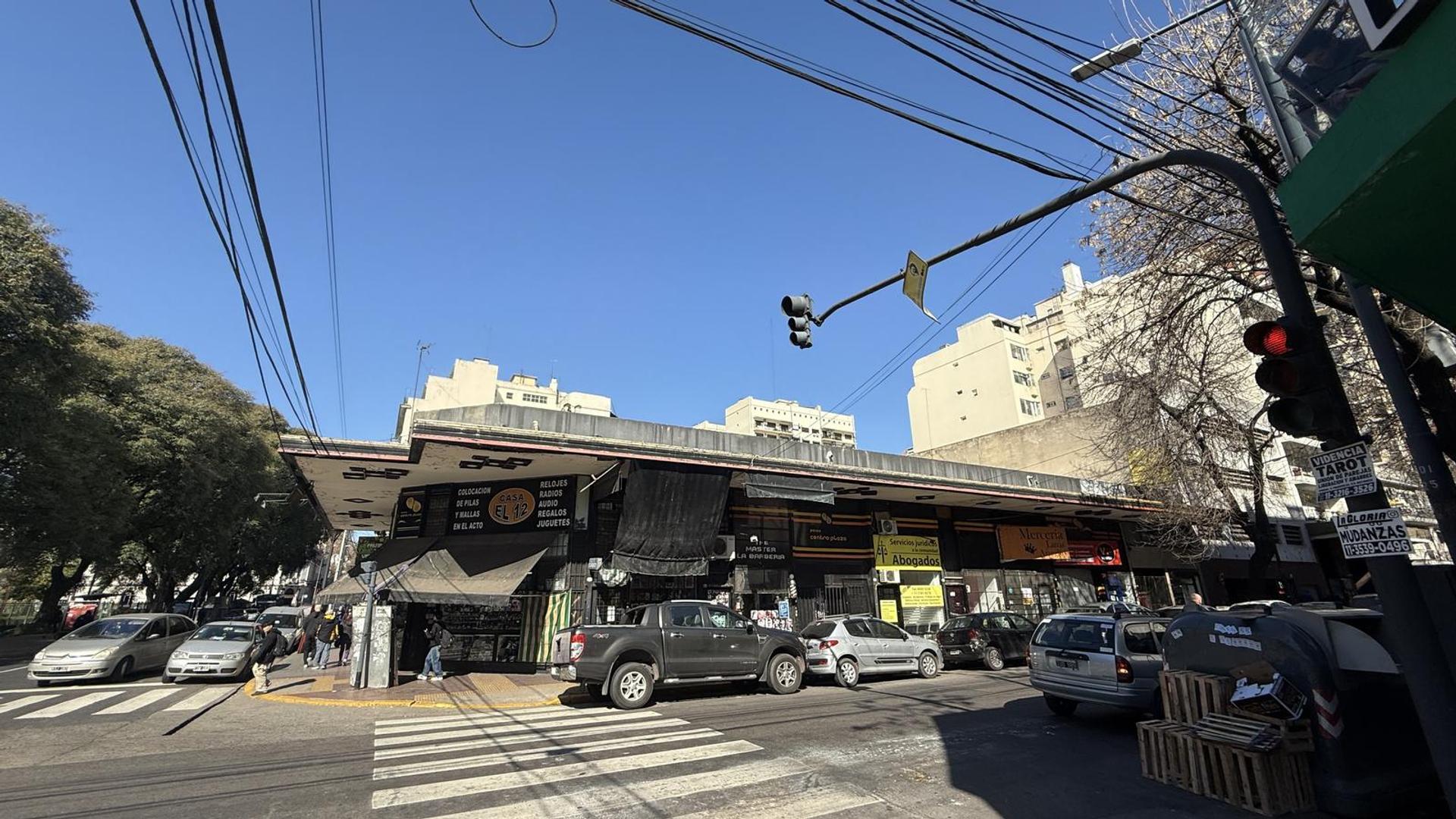 Artigas 92 esquina Yerbal - Flores