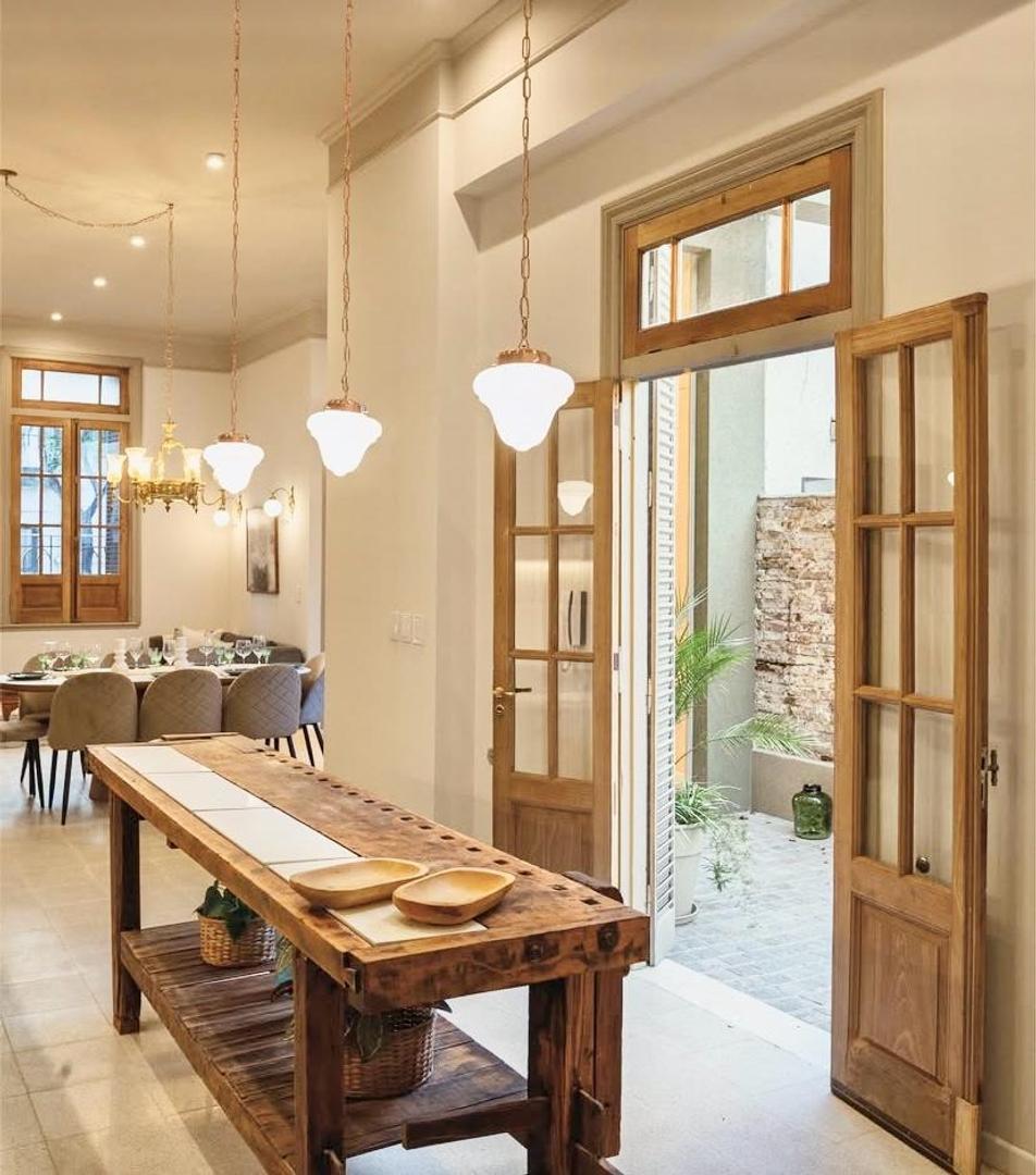 Casa 4 ambientes con 2 baños