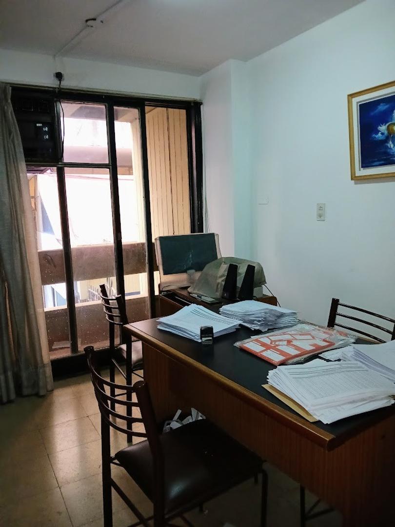 OFICNA en venta   Paseo Santo Domingo