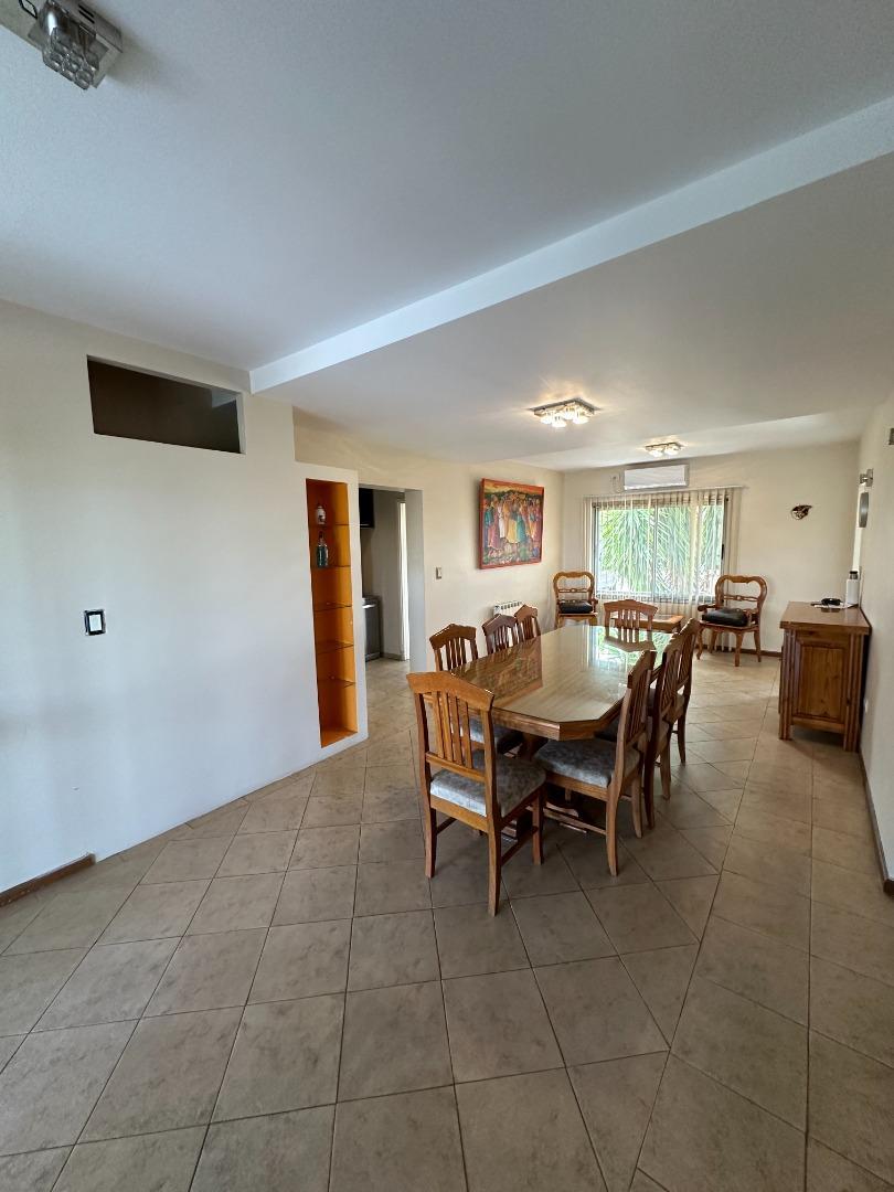 Casa en Alquiler Temporal de 4 dormitorios