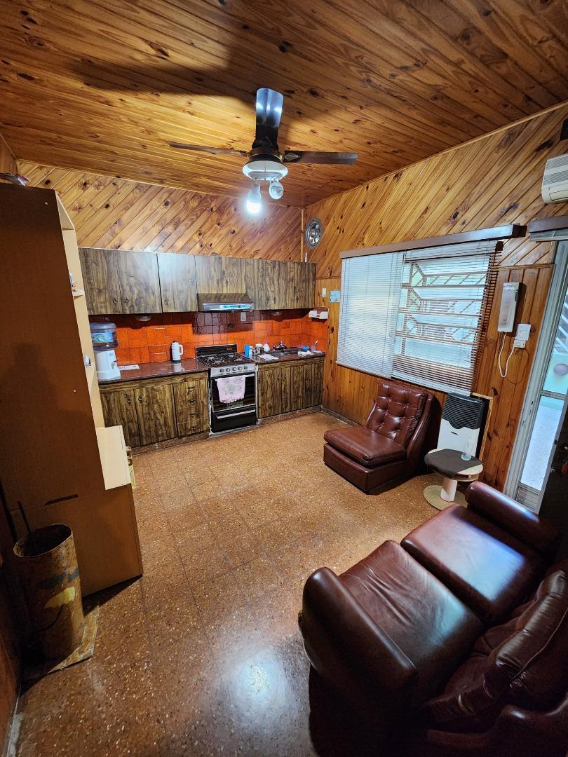 VENTA PH T/CASA Todo en P.B c/tza