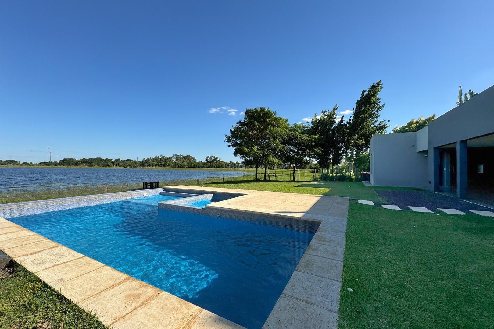 Casa en Venta al Oeste