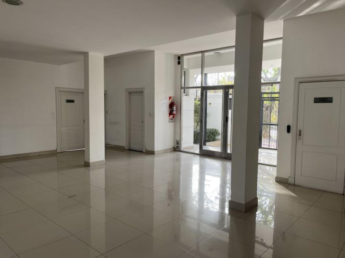 Departamento 5 ambientes con 2 baños