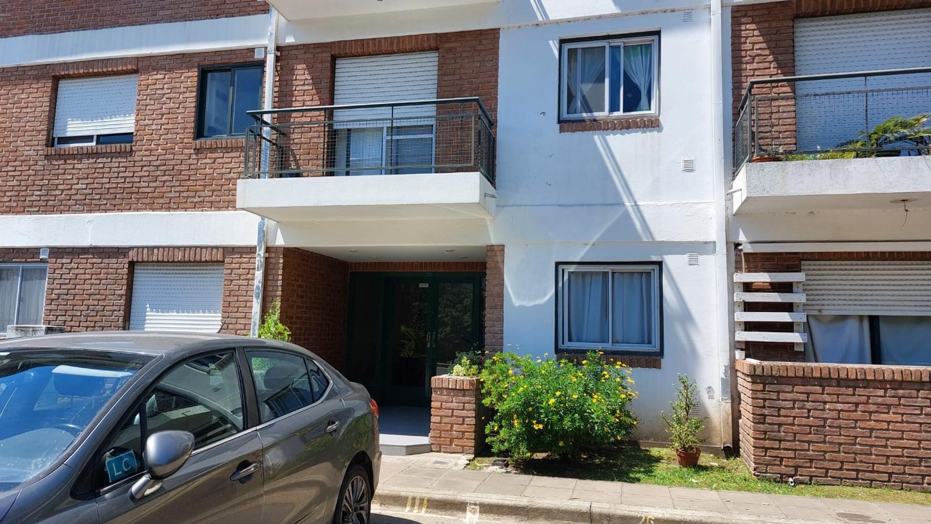 VENTA DEPARTAMENTO 3 AMBIENTES BARRIO LA COLINA