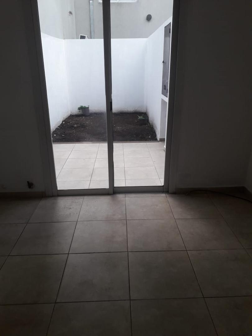 Departamento Duplex-1 dormitorio-cocina-lavadero- 11 y 66