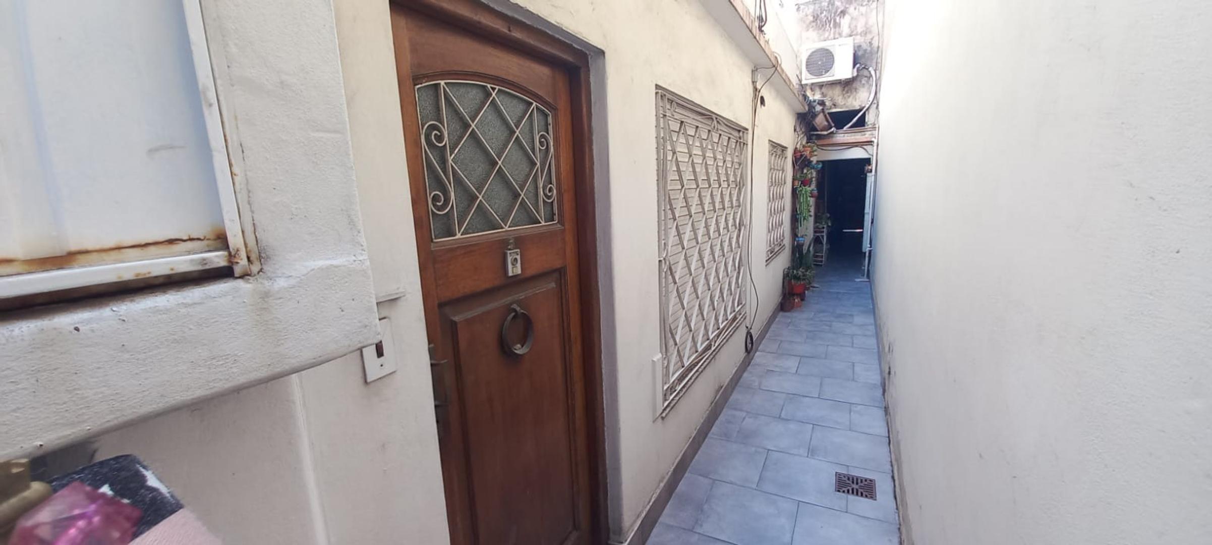 Depto Tipo Casa en Venta en Lanus, USD 39.000
