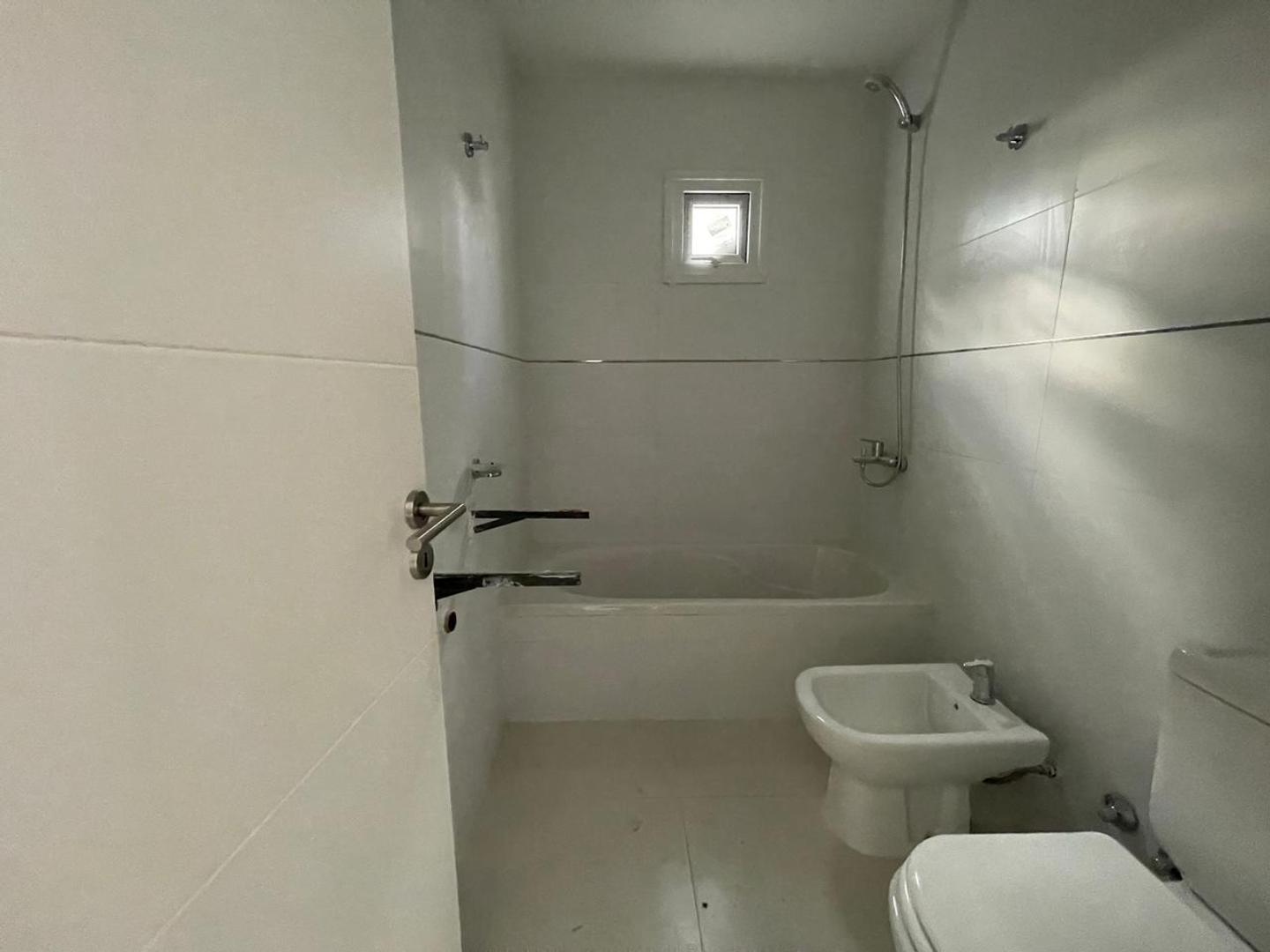 Departamento 3 ambientes con 2 baños