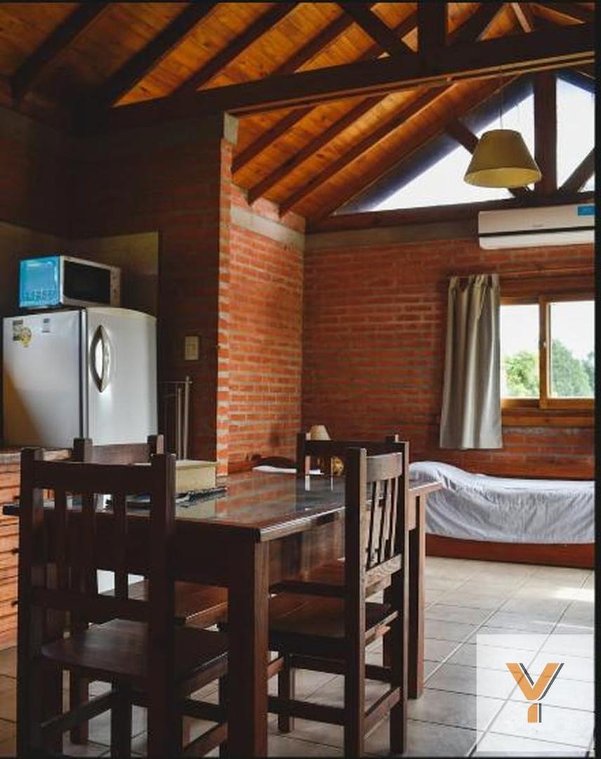 Casa 2 ambientes con 1 baño