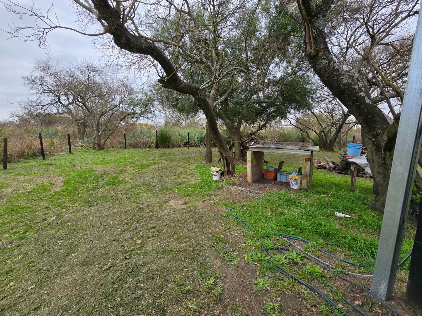 CASAQUINTA EN VENTA- A METROS DEL RIO - ARROYO LEYES KM 20