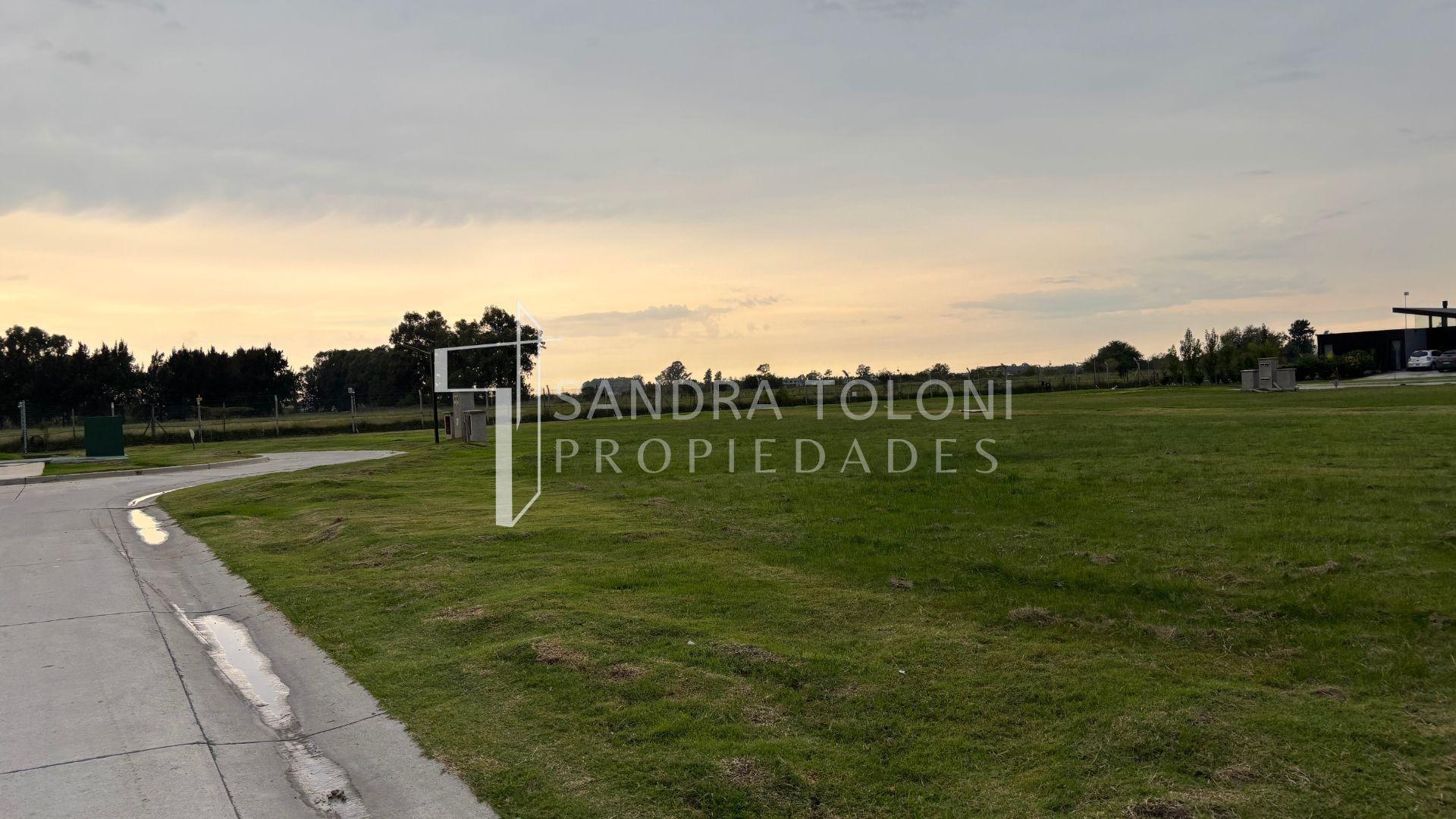 Lote 600m2 en Lares, Canning