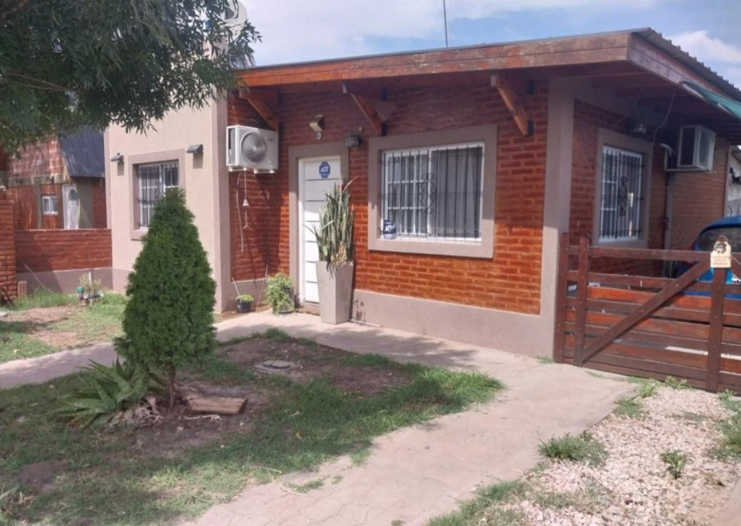 Casa 3 ambientes con galeria, piscina y parrilla Fronteras