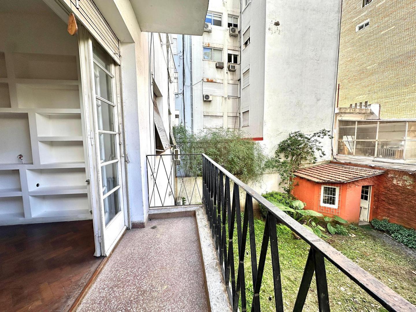 Olleros al 1800, Palermo