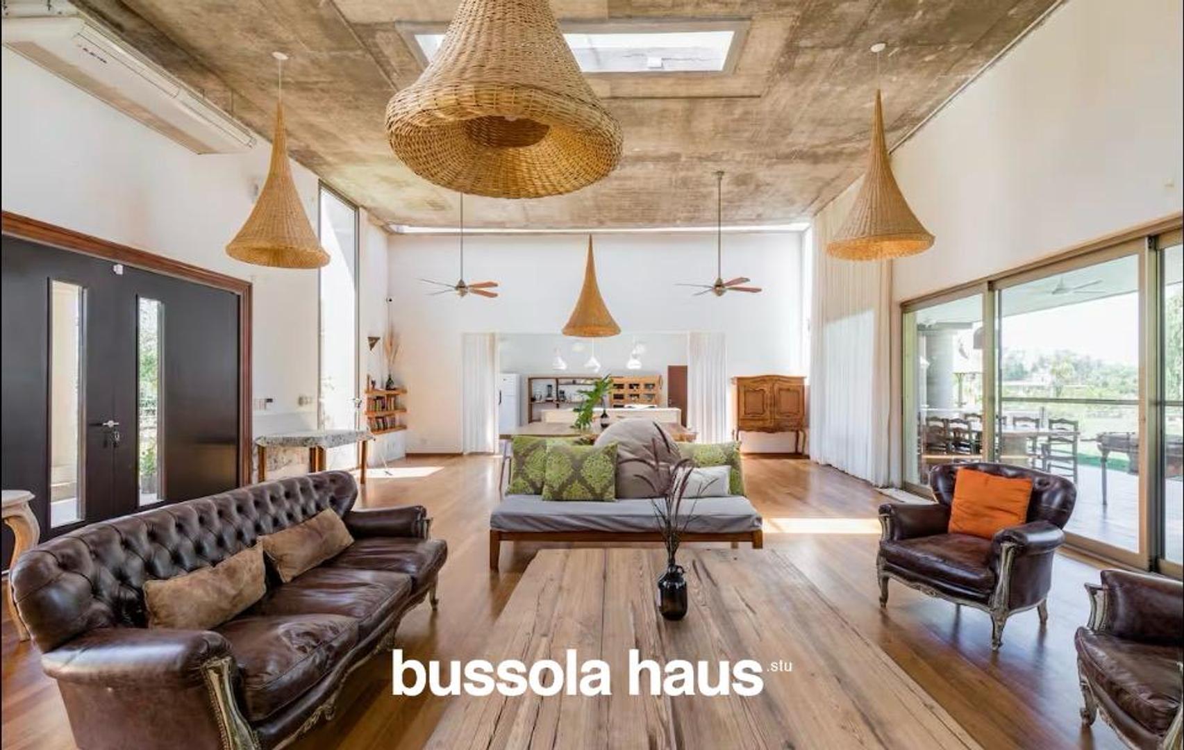 Casa en Alquiler en Chacras Del Parana, USD 2.800