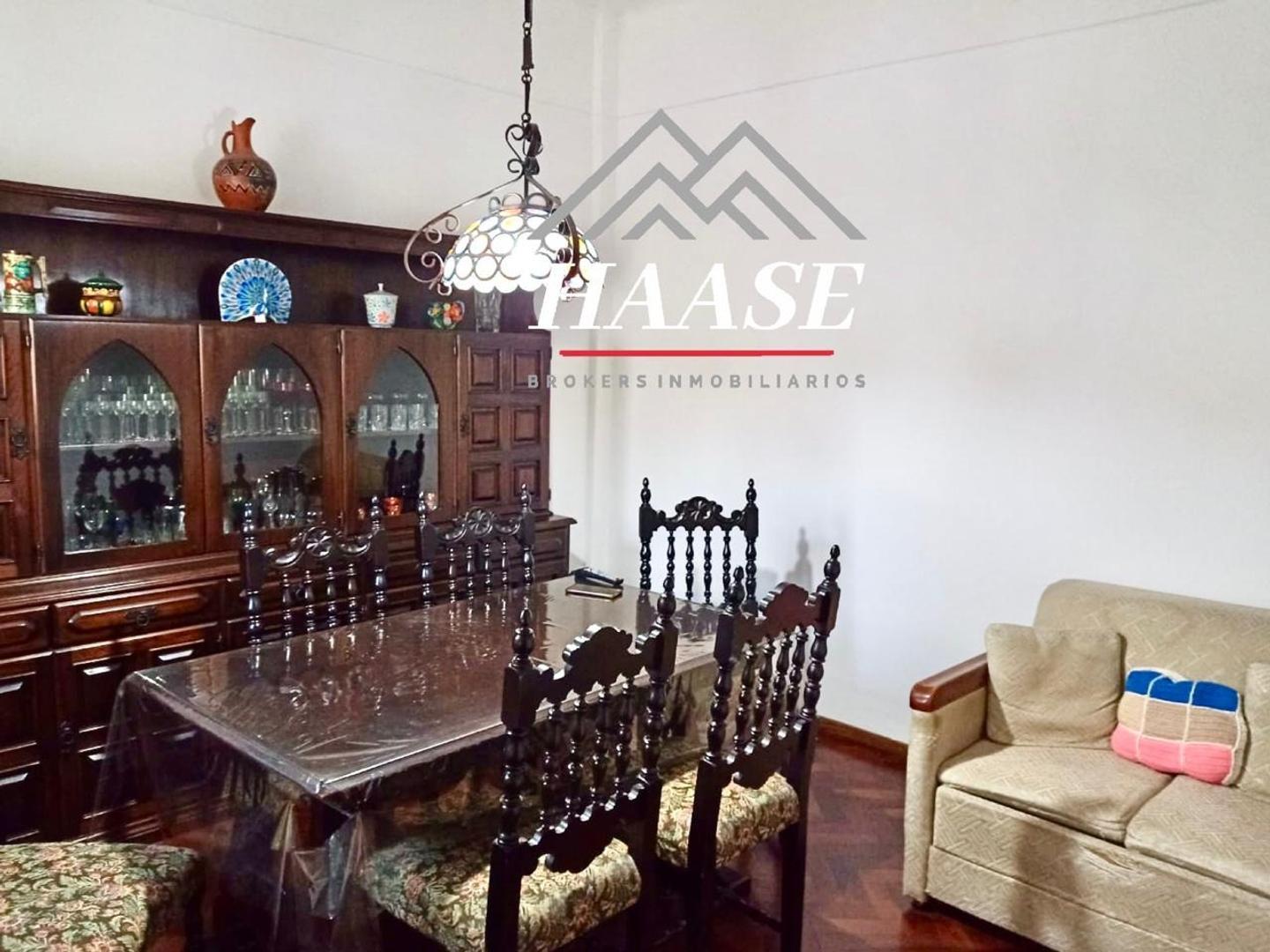 Mendoza 1500, Piso 1