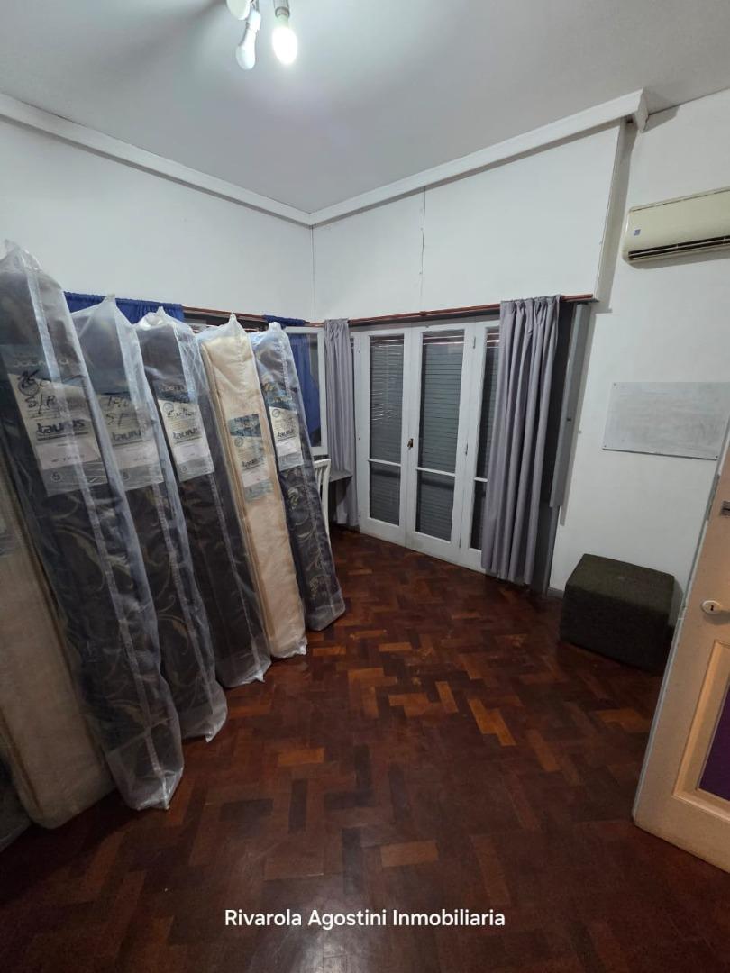 Oficina 4 ambientes con 1 baño