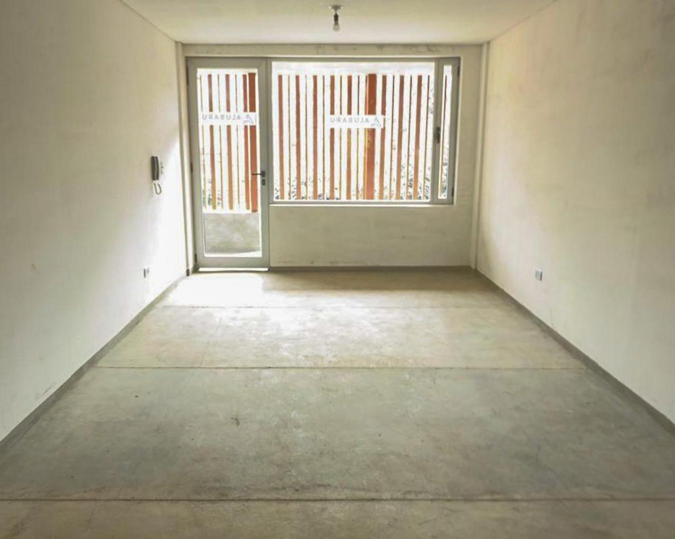 Oficina + Cochera en VENTA