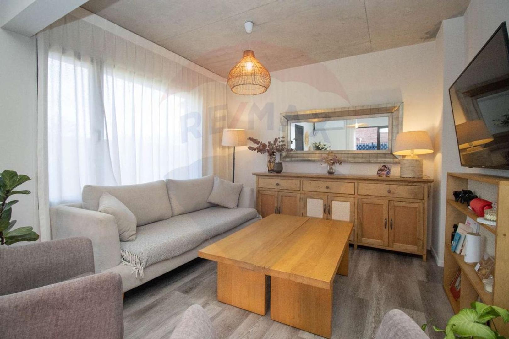 Casa 3 ambientes con 2 baños