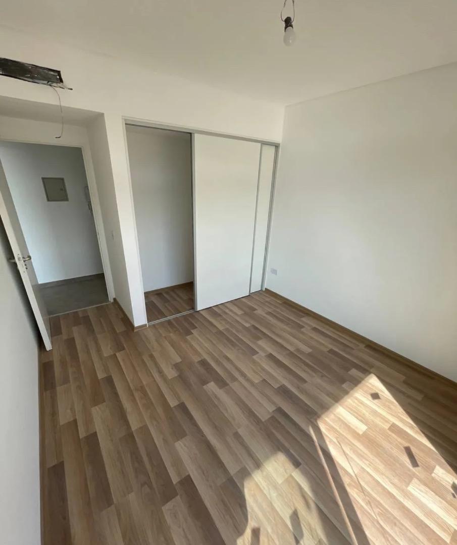 Departamento en Venta en Ezpeleta Este, USD 55.000