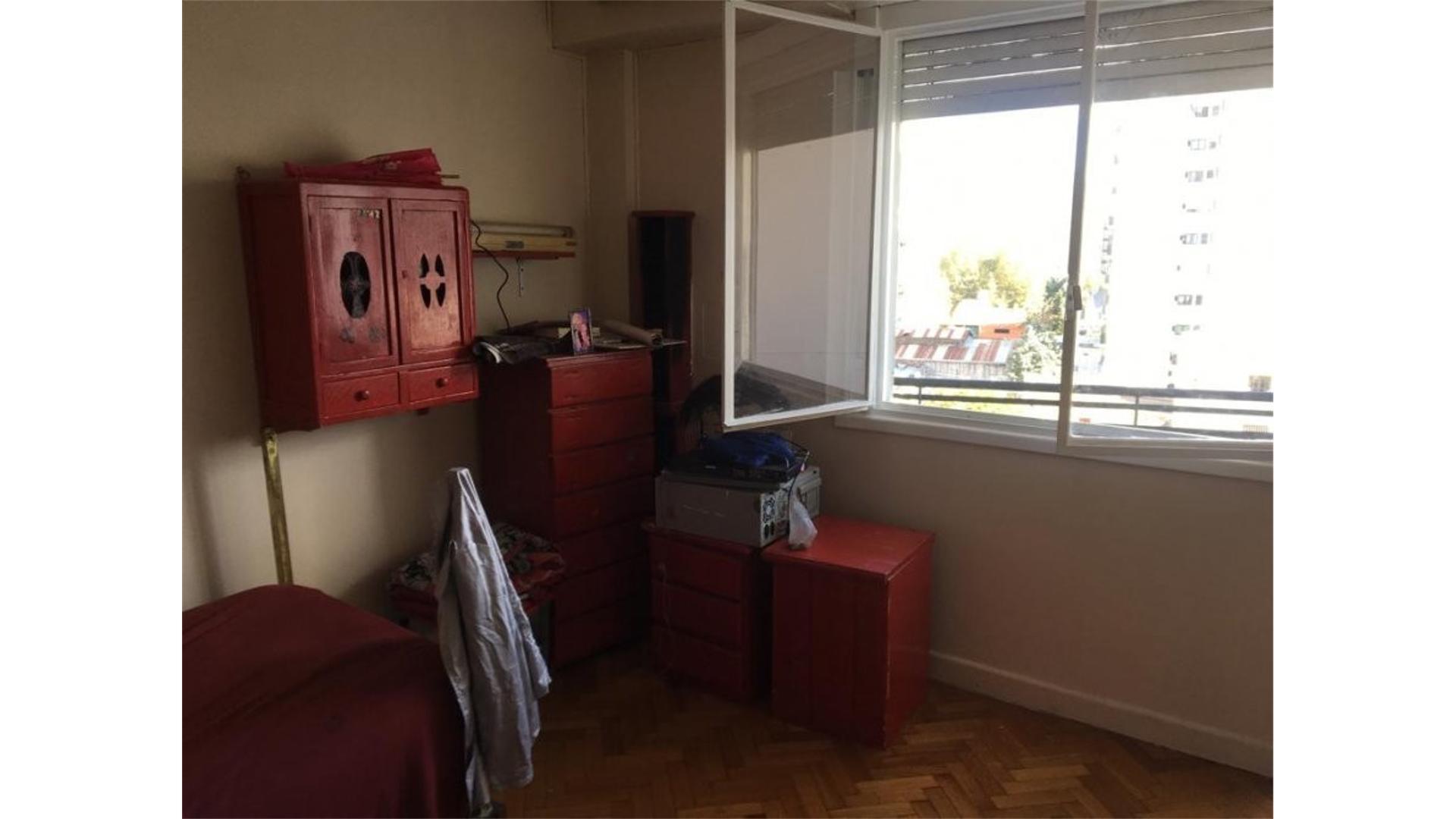 Av. Mitre 1006 , Piso 5