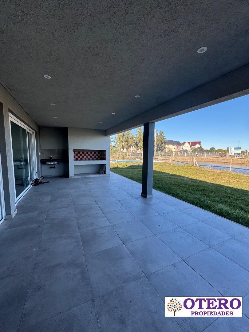 Casa en Venta en San Simon, USD 198.000