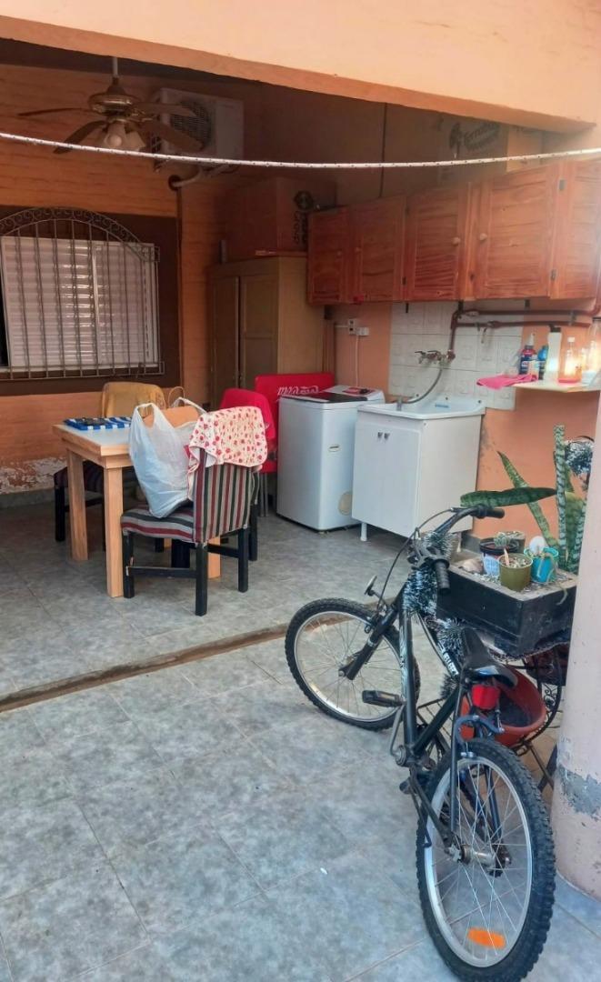 Aristóbulo Del Valle 2042