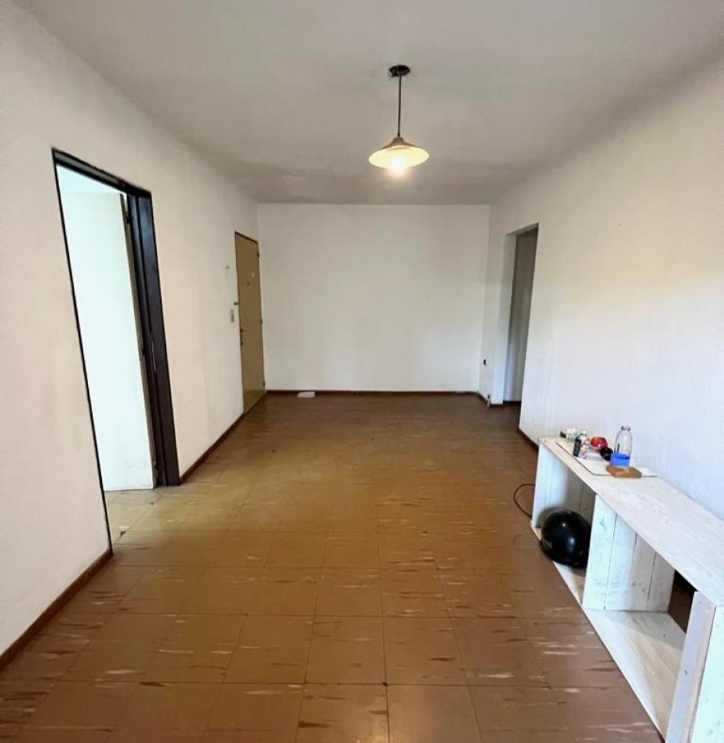 Ovidio Lagos 2800 , Piso 4