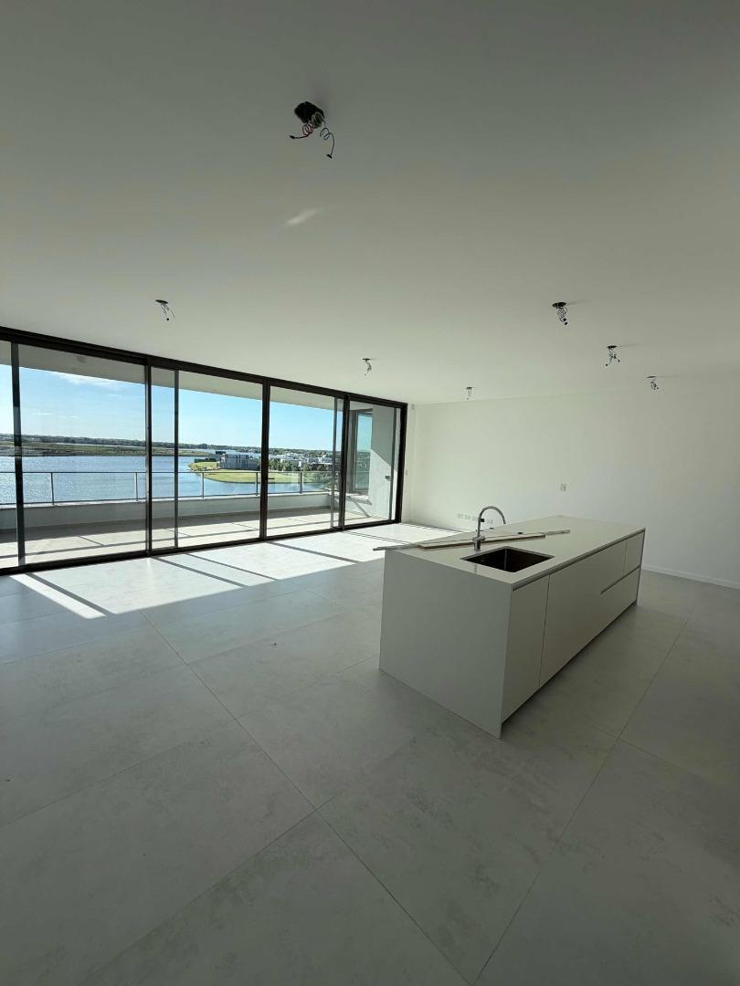 Departamento en Alquiler de 4 ambientes