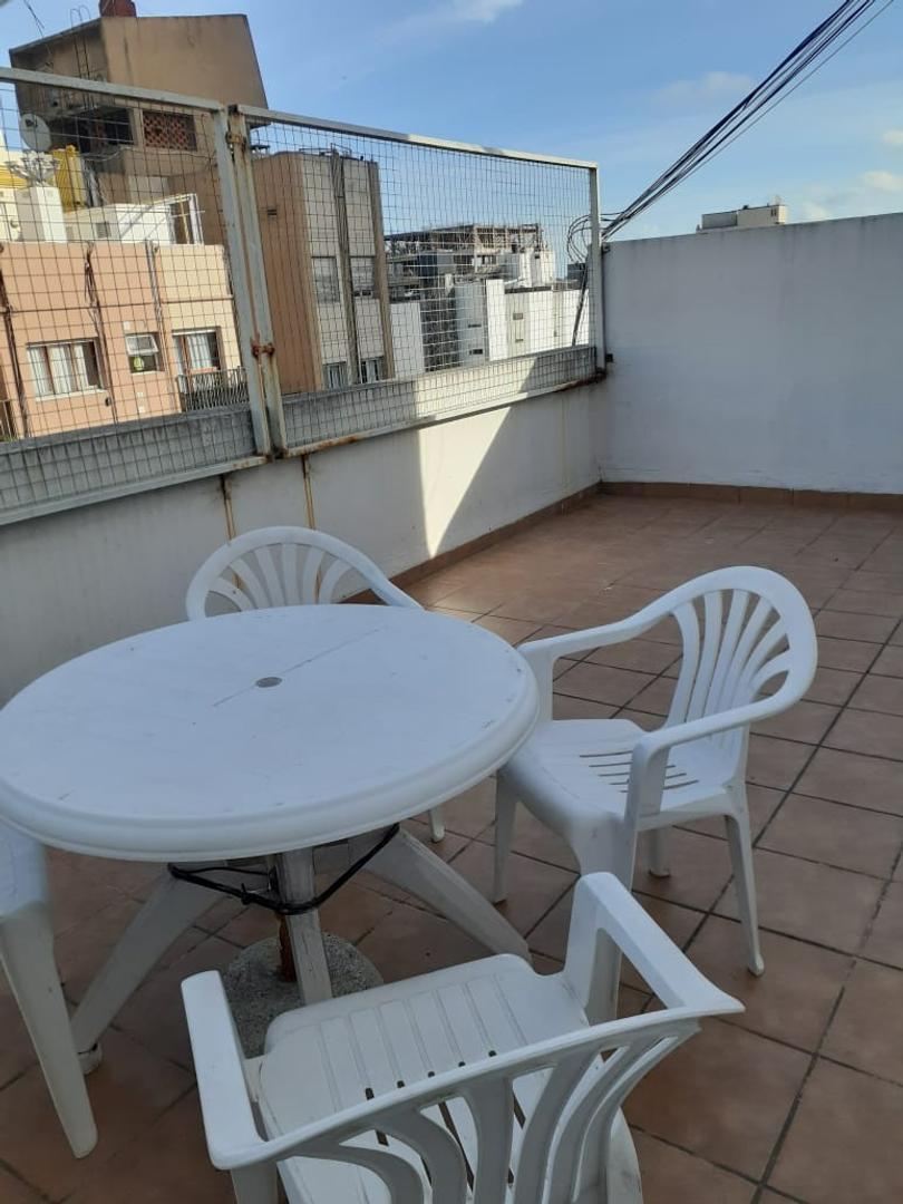 DEPTO. 2 AMB.CON COCHERA  ,ALQUILER POR DIA