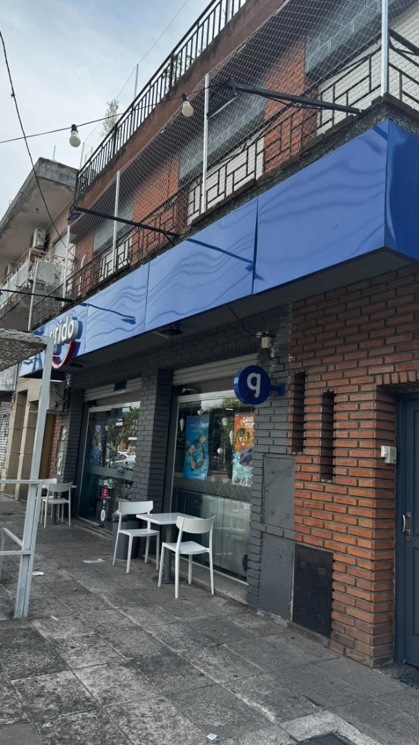 Local en Venta 40 años