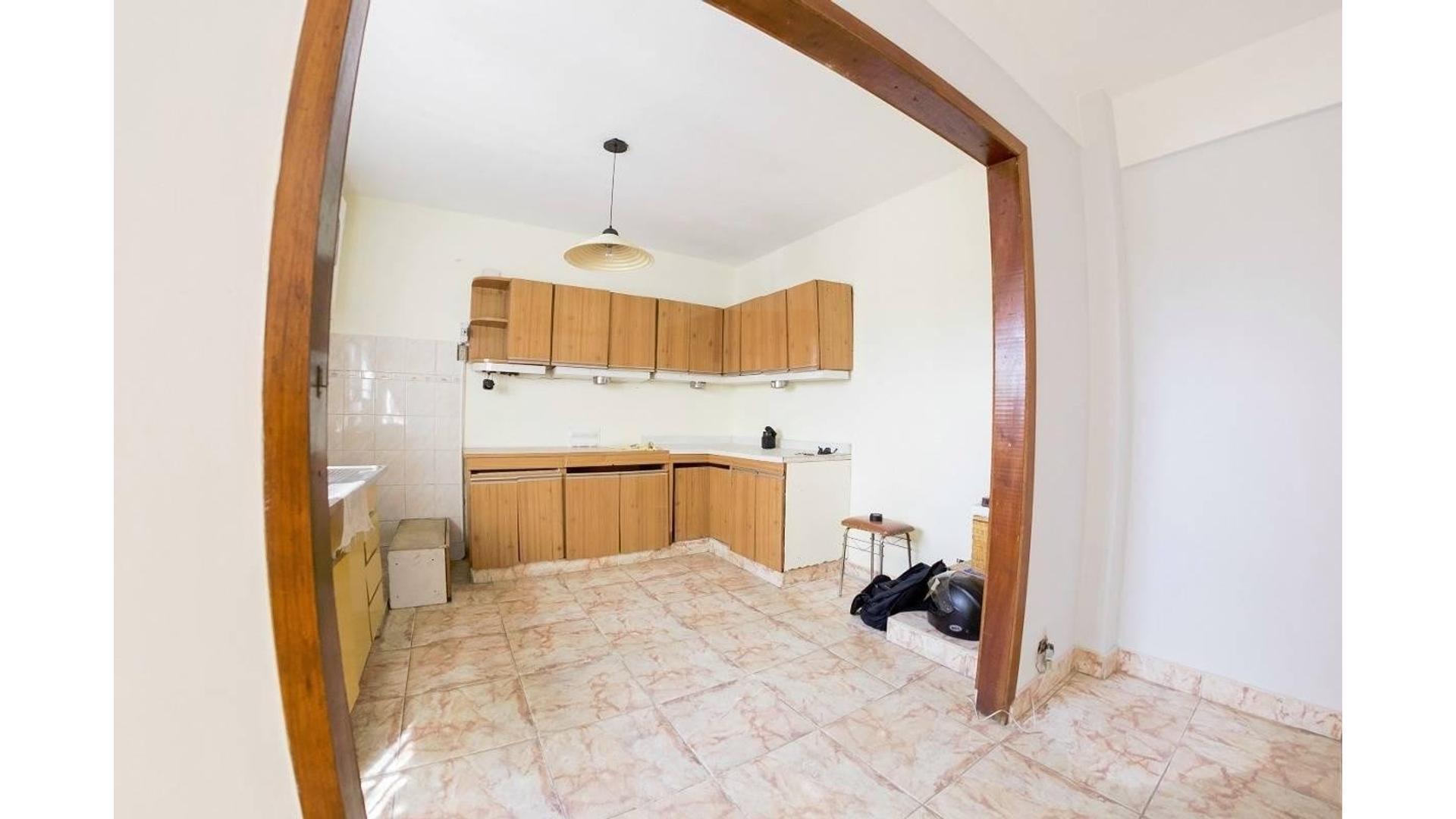 Ramon Falcon 1500 , Piso 3