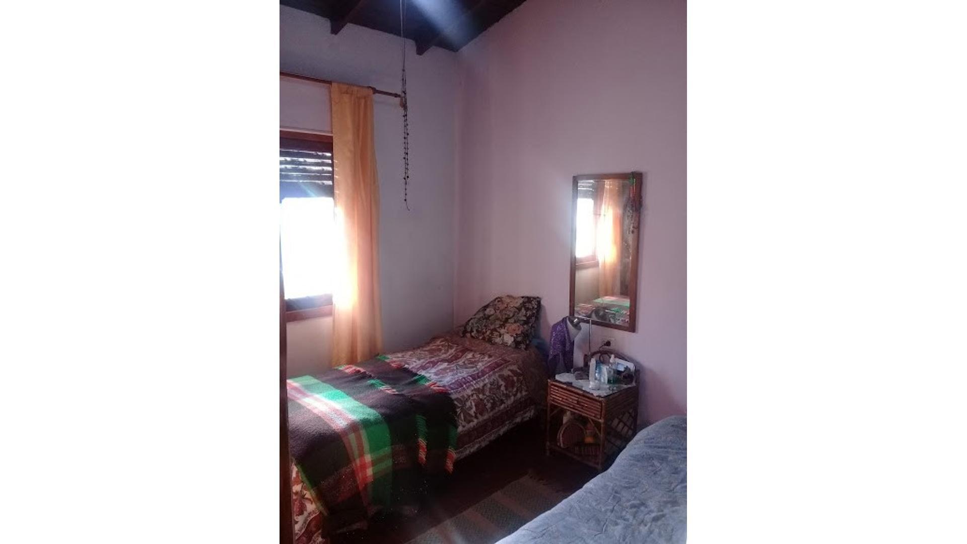 Casa 4 ambientes con 1 baño