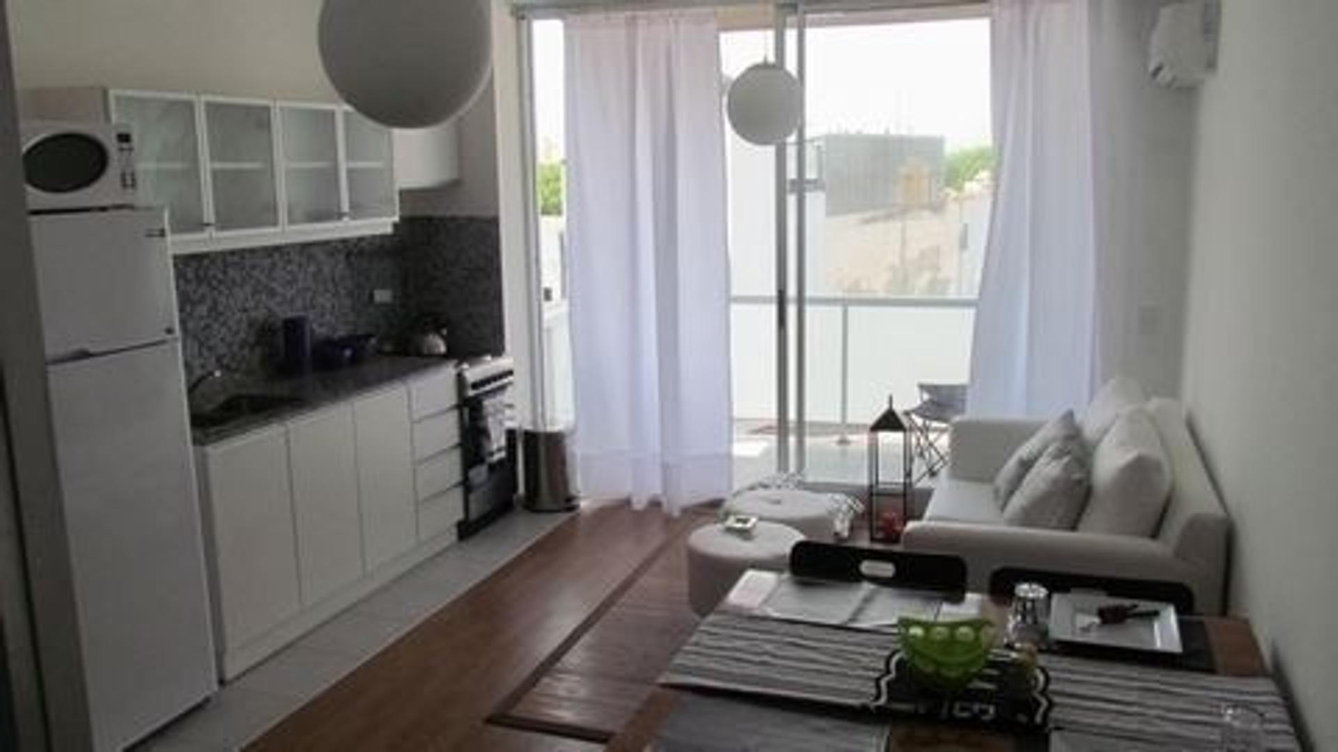 Av Alvarez Thomas 1000