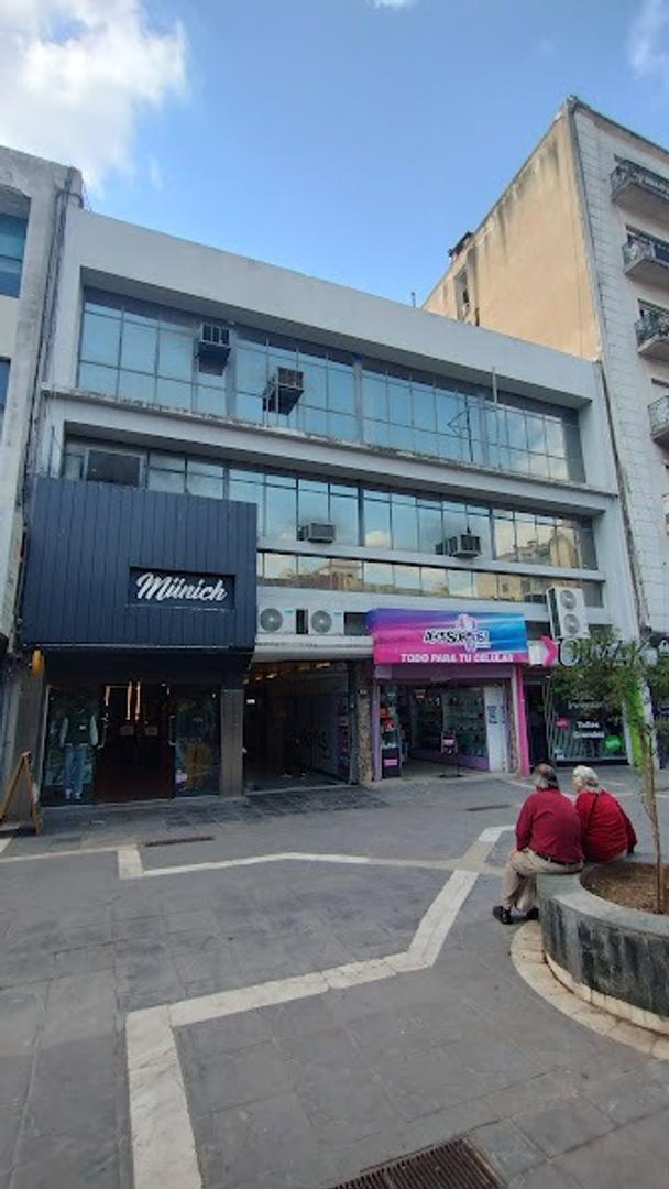 Oficina en Alquiler Dean Funes 136