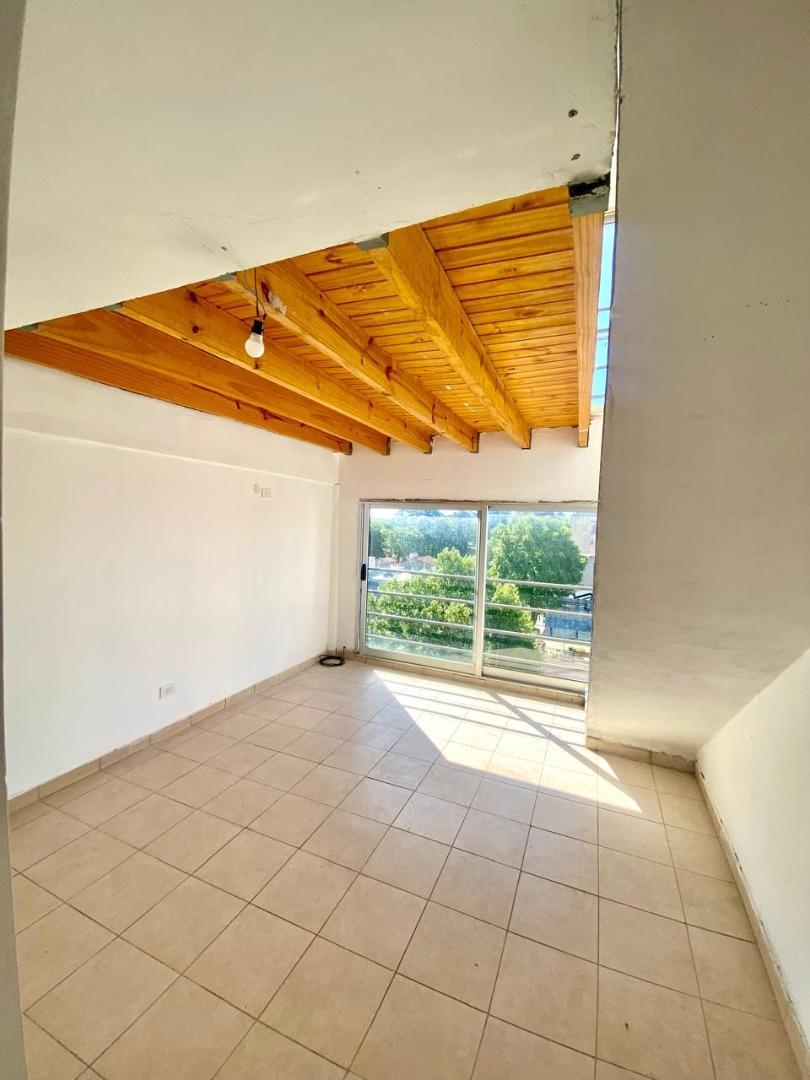 ALQUILER DEPARTAMENTO TIPO DUPLEX 3 AMBIENTES