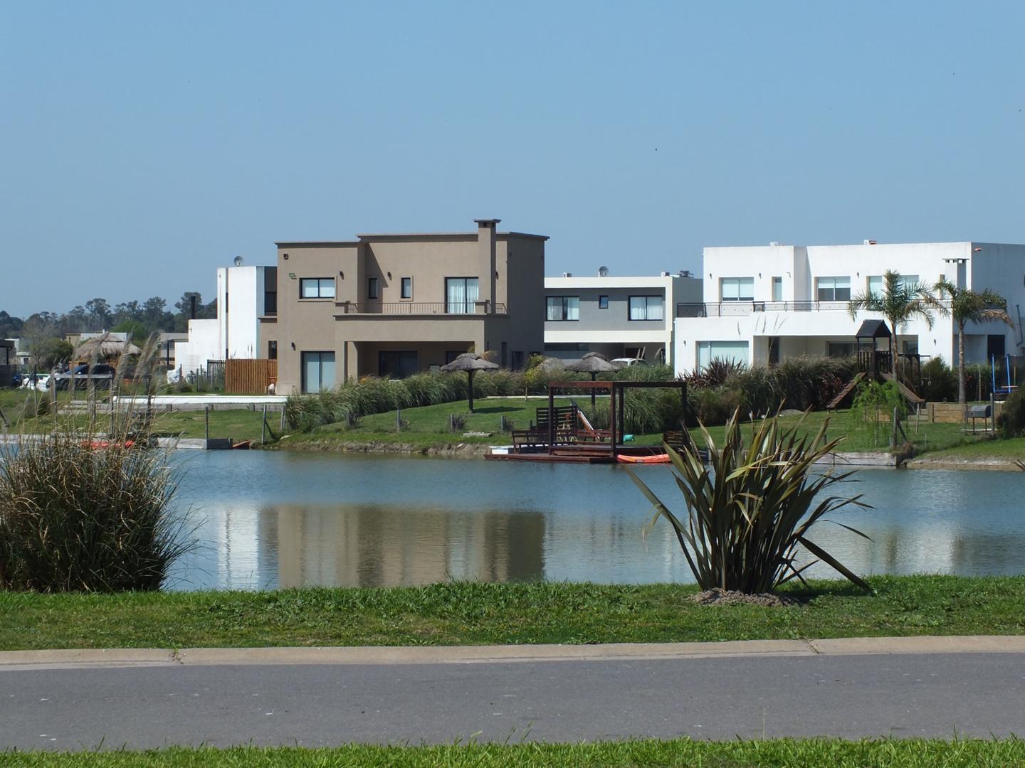 Venta Lote con vista a la Laguna B ° San Sebastian Area 11