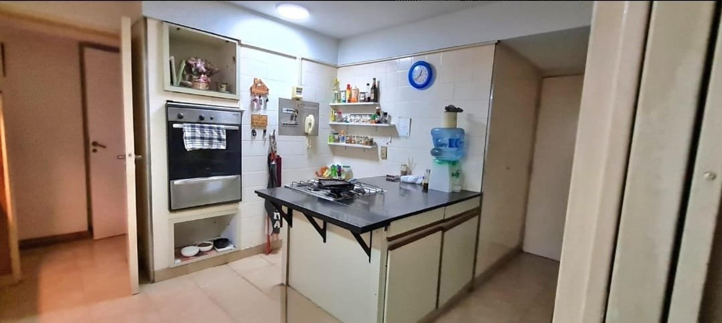 Departamento 5 ambientes con 4 baños