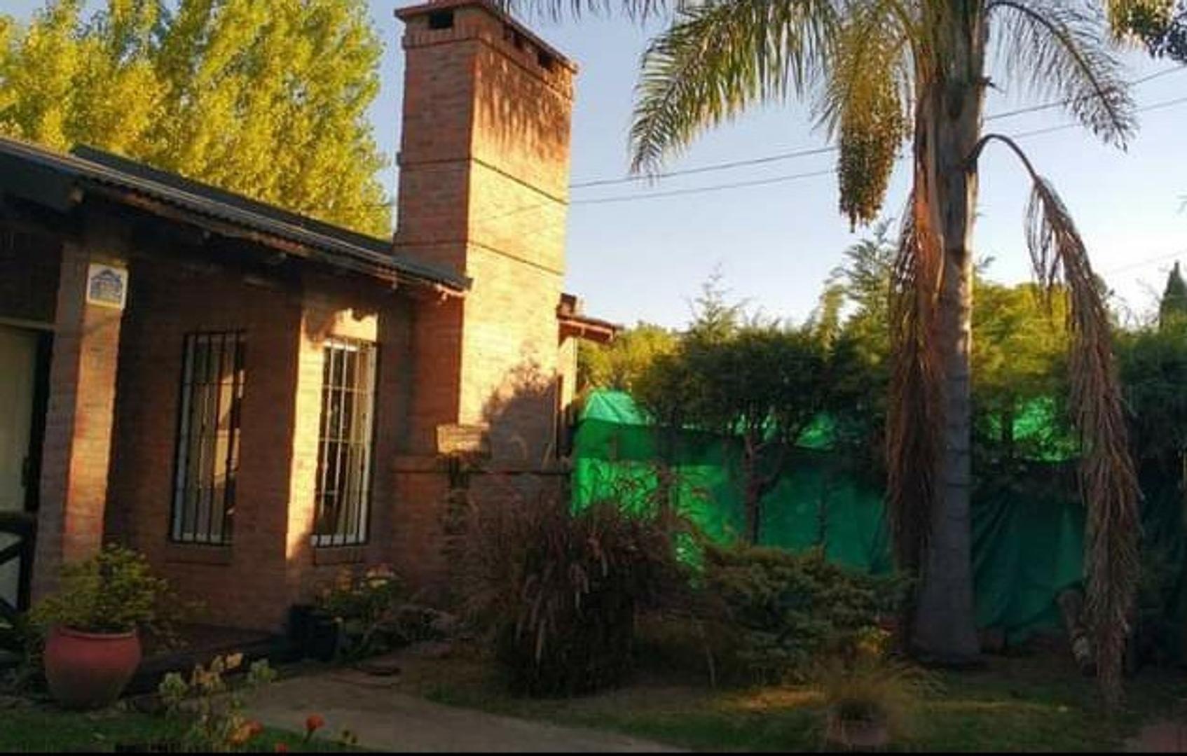 Casa 3 ambientes con 1 baño