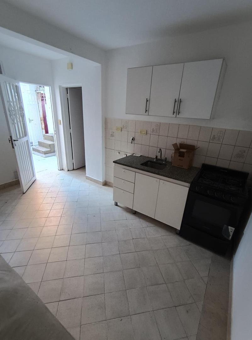 Depto Tipo Casa en Alquiler 40 años