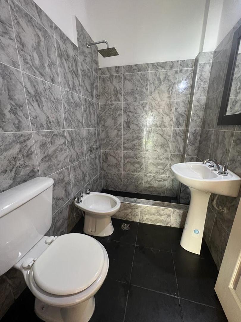 casa tipo PH planta baja en barrio malvinas APTO CREDITO