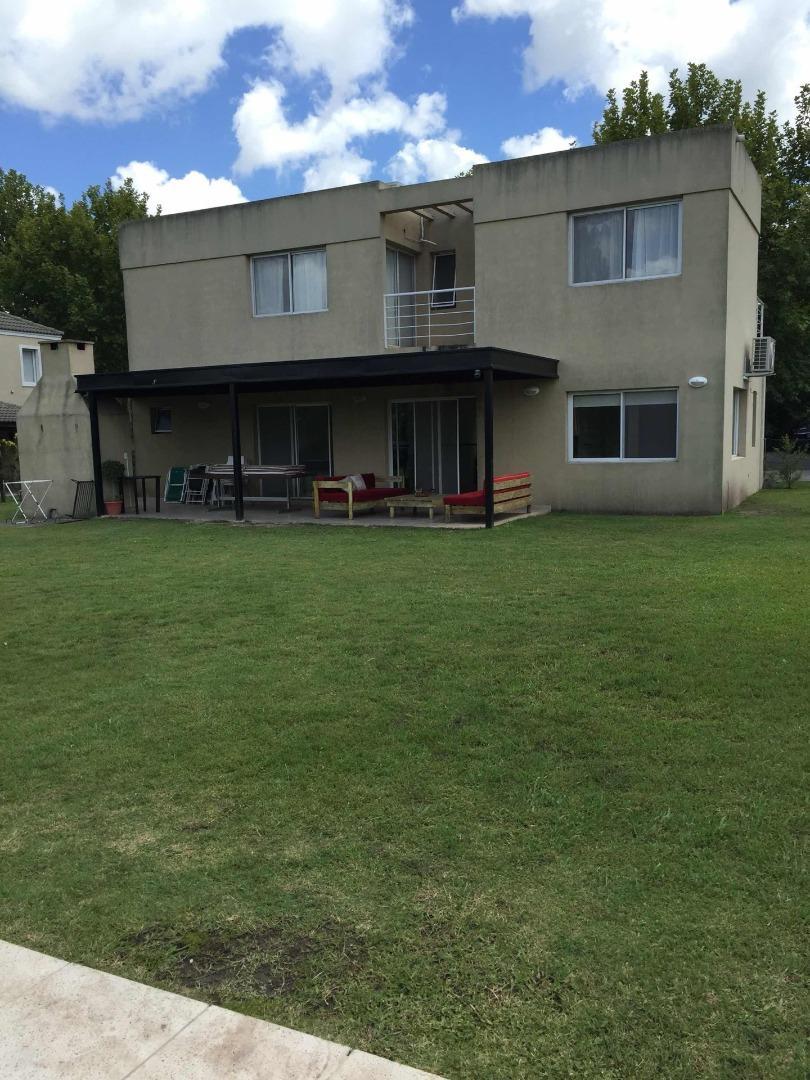 Casa en Alquiler en San Andres, USD 1.800