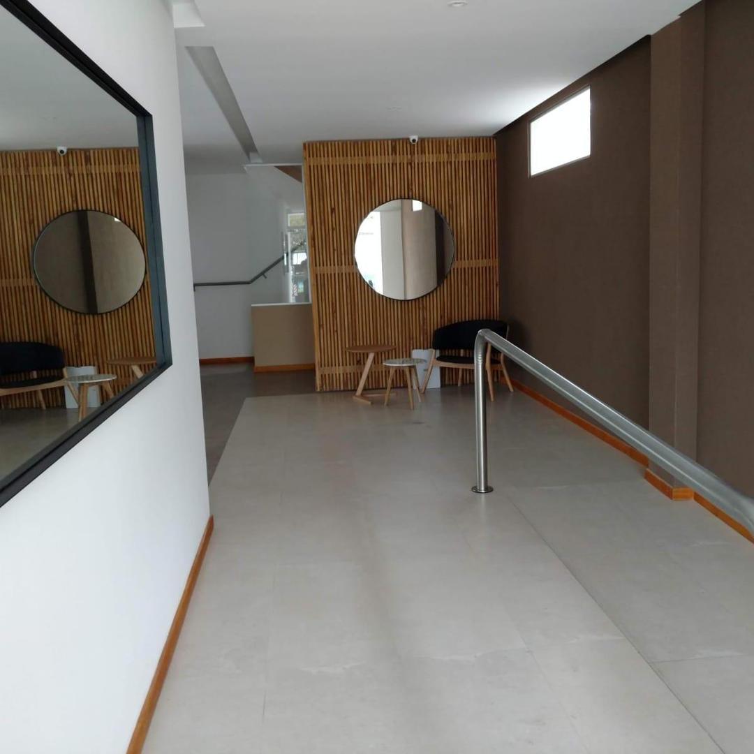 Departamento 2 Ambientes Con Cochera Venta Ituzaingó Sur