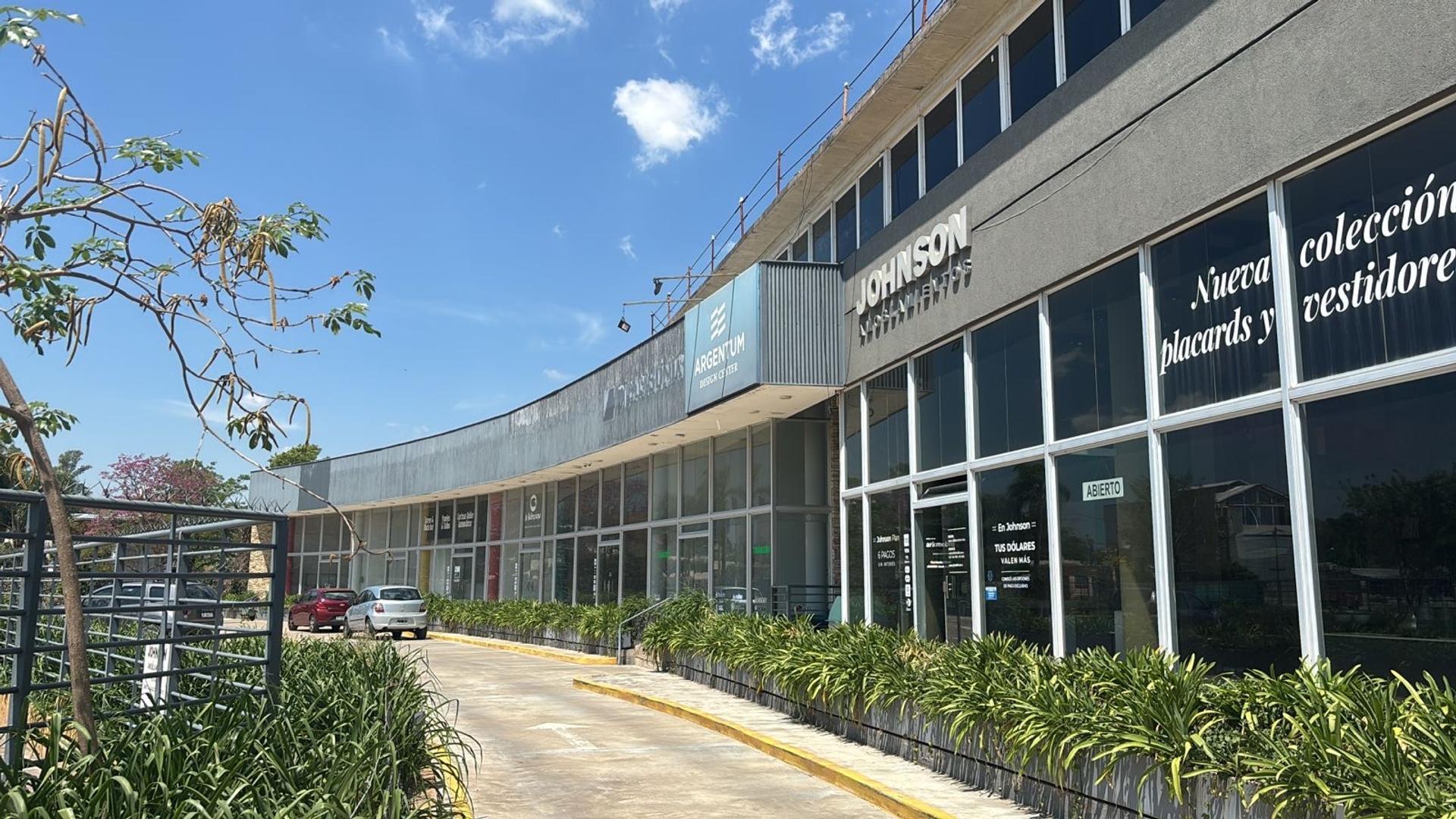 Locales comerciales en alquiler con entrepiso incluido