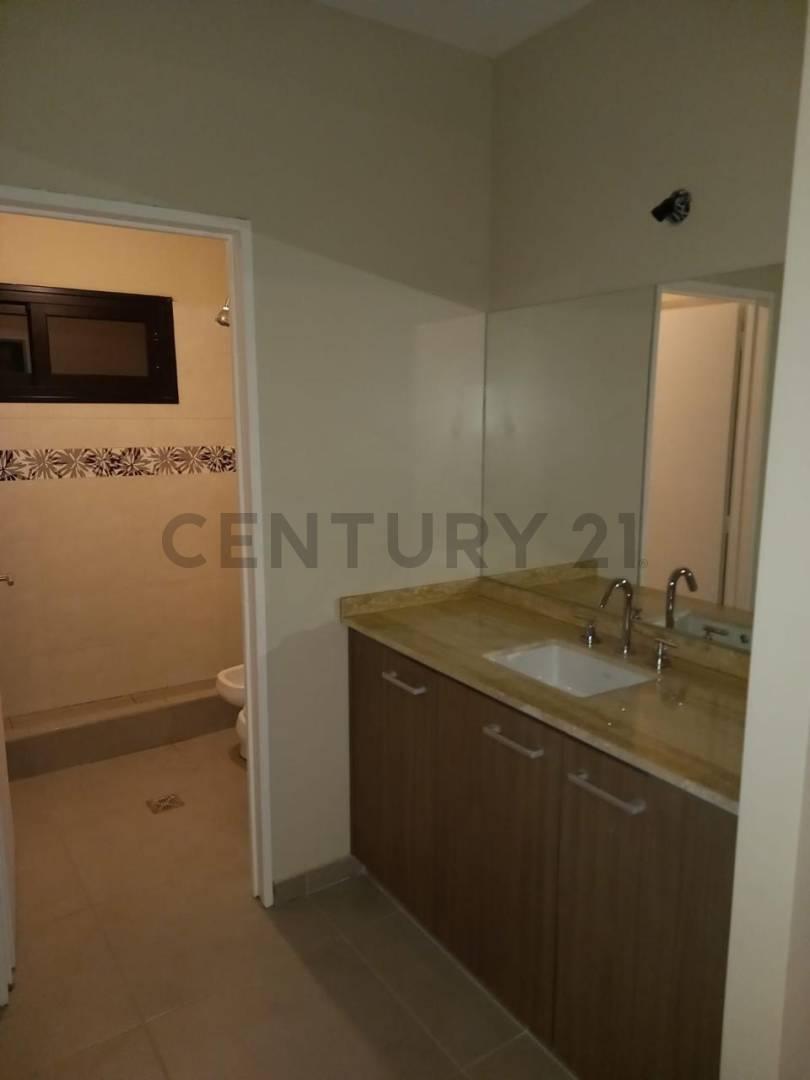 OZAMIS SUR 1000, Piso 0