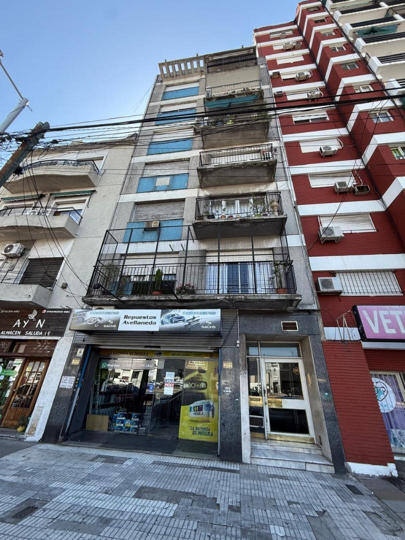 Semipiso de 3 ambientes con depcias muy amplio y luminoso