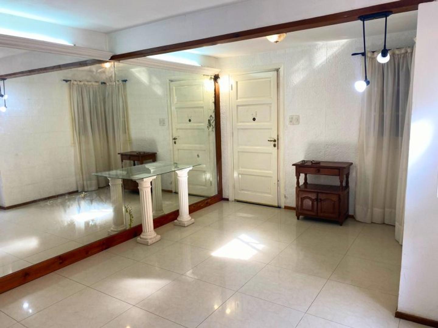 Avenida Montevideo 94