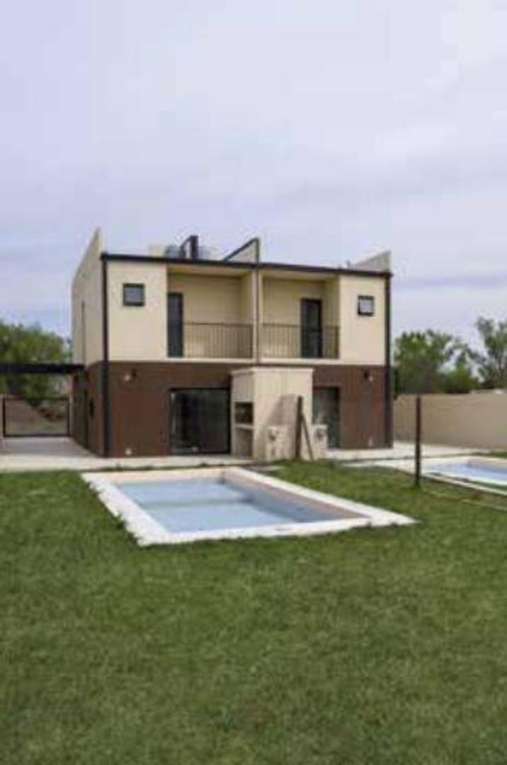 Casa en Venta con 1 cochera