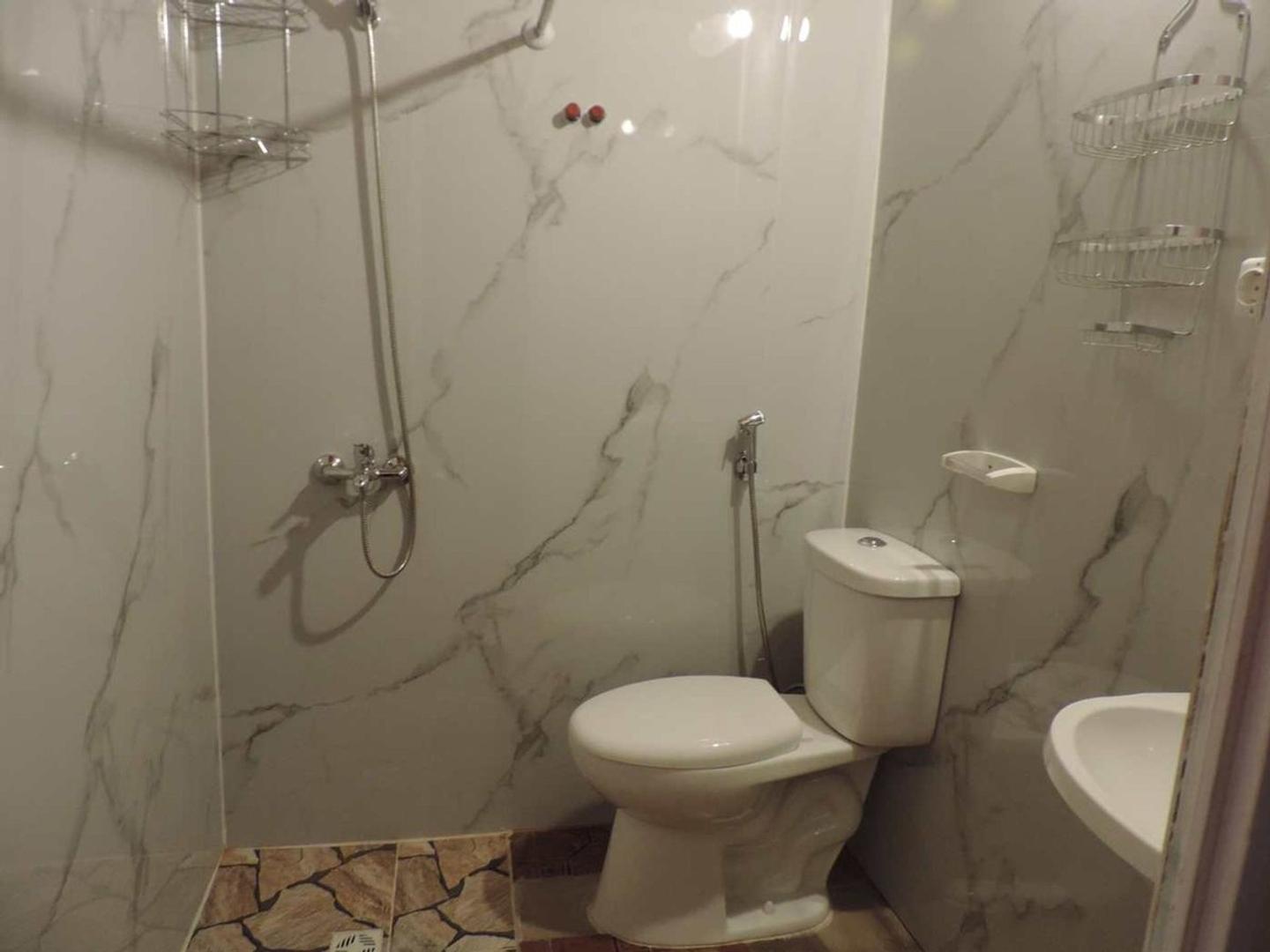 Casa pequeña  en Alquiler  con espacio verde